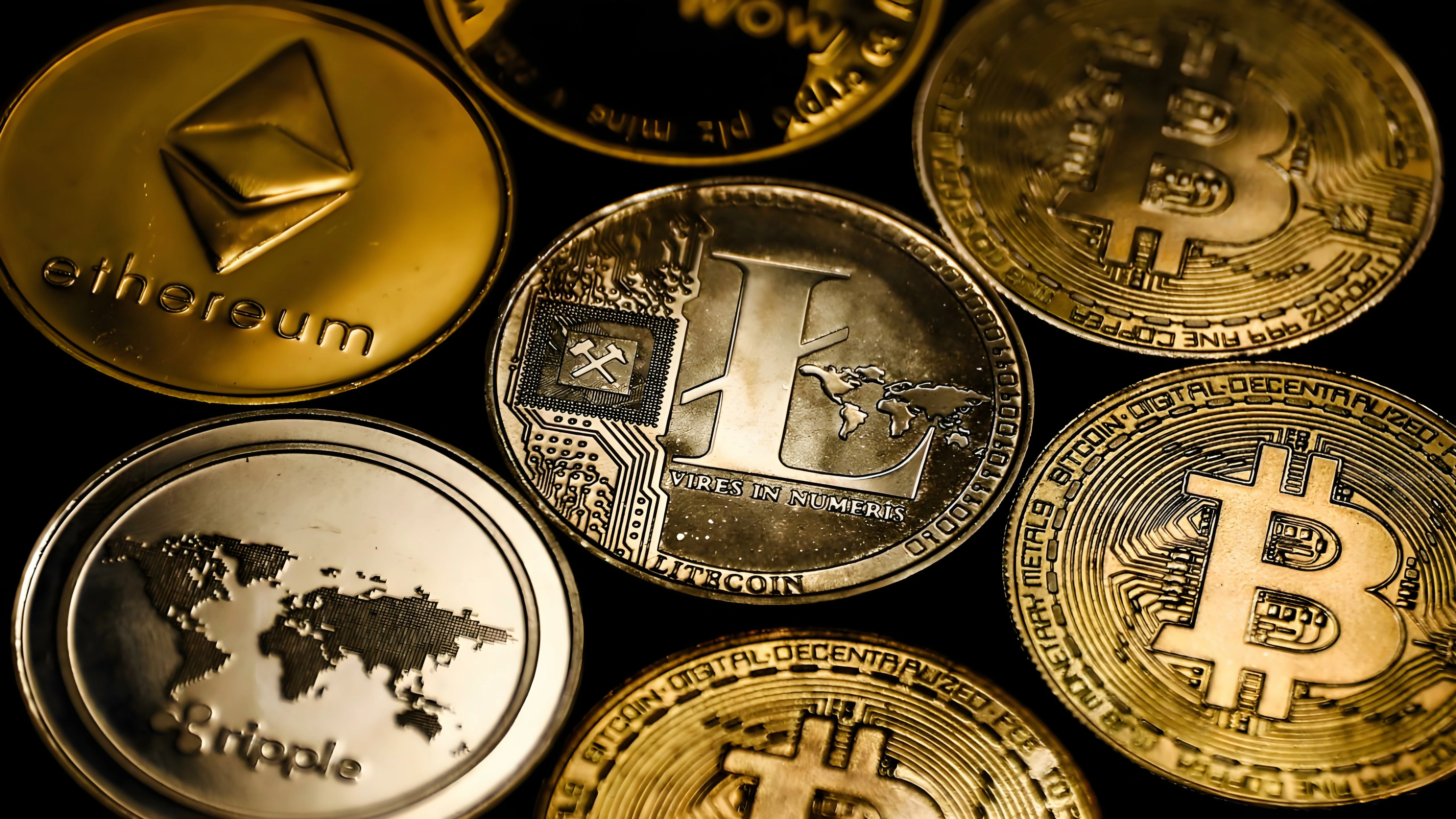 比特币下载：为何同步400GB数据？钱包安全又该如何保障？